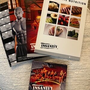 Beachbody Insanity Fitness and Nutrition Set